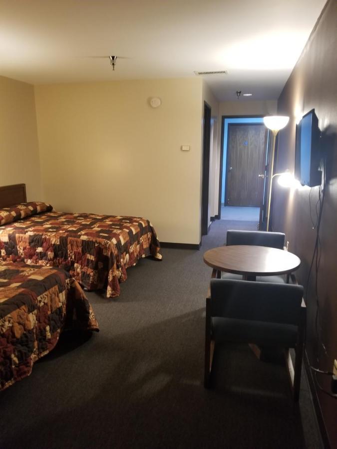 Lafayette Inn Moundsville Экстерьер фото
