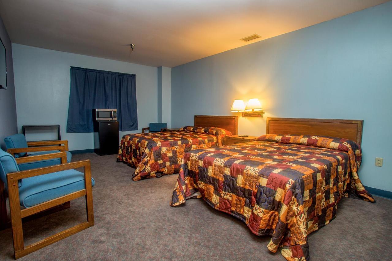 Lafayette Inn Moundsville Экстерьер фото