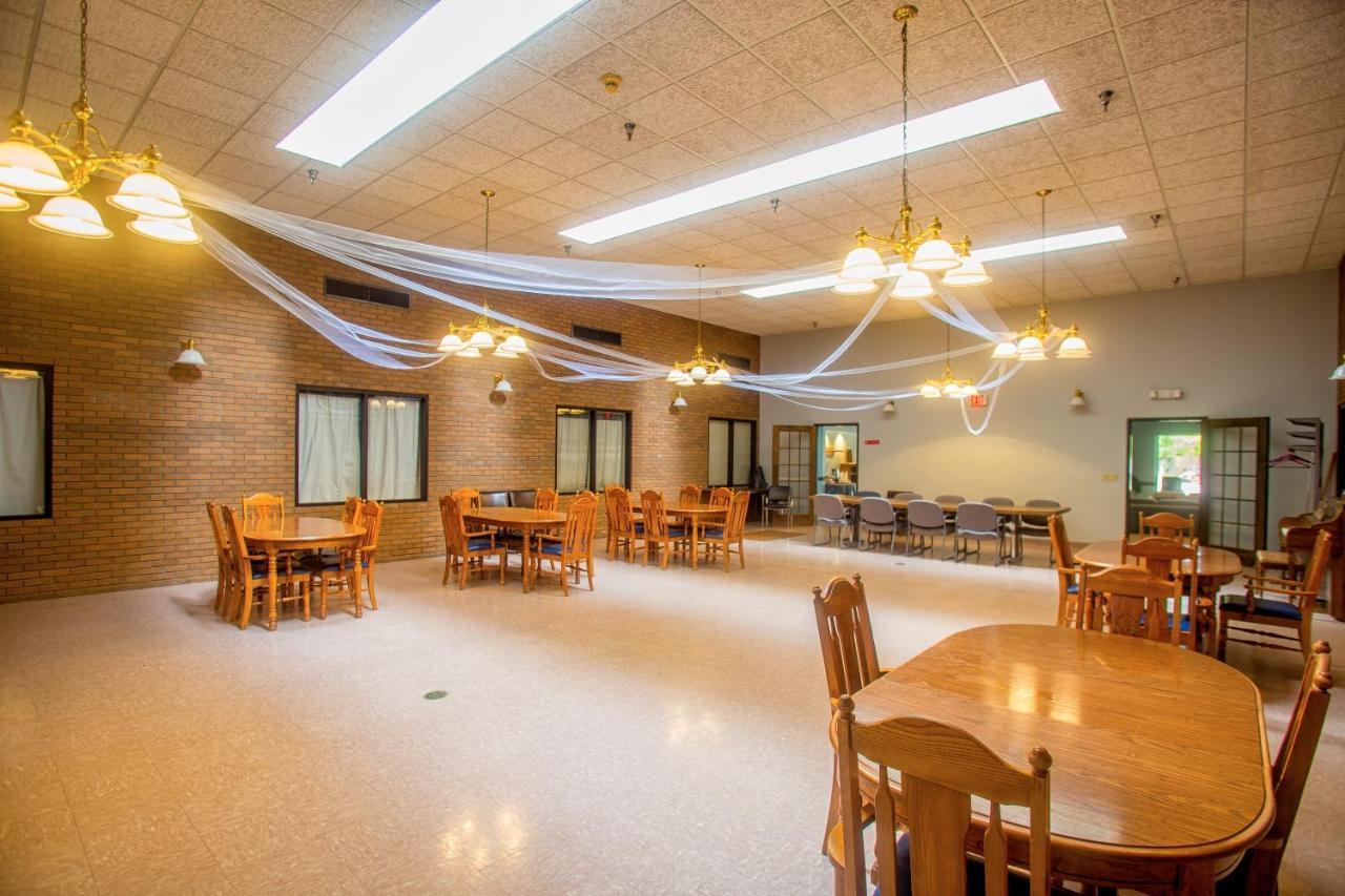 Lafayette Inn Moundsville Экстерьер фото