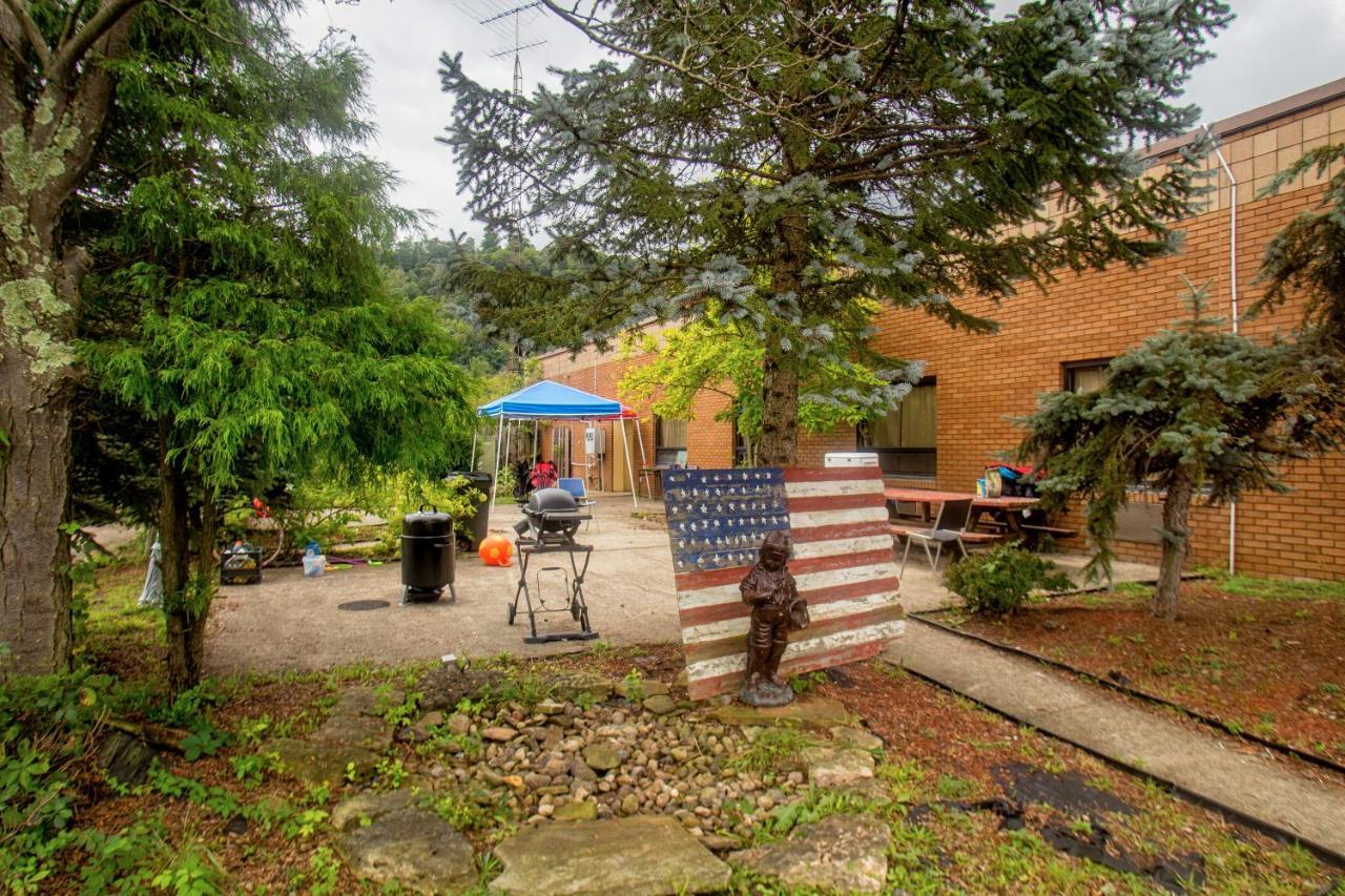 Lafayette Inn Moundsville Экстерьер фото