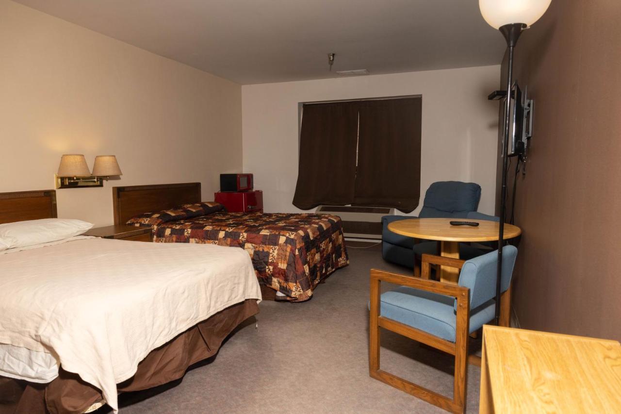 Lafayette Inn Moundsville Экстерьер фото